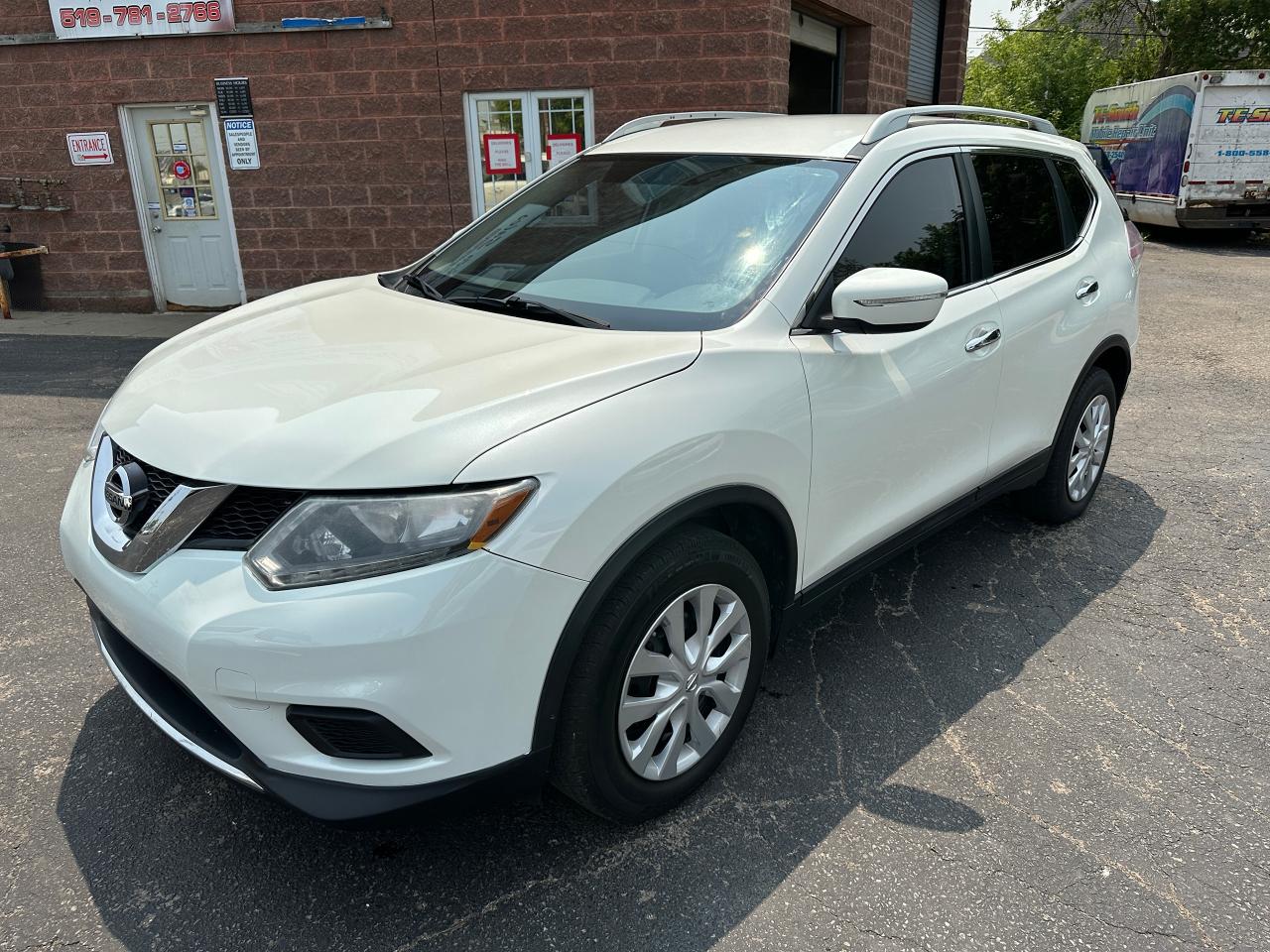 Used 2015 Nissan Rogue 2.5L - SAFETY INCLUDED for sale in Cambridge, ON