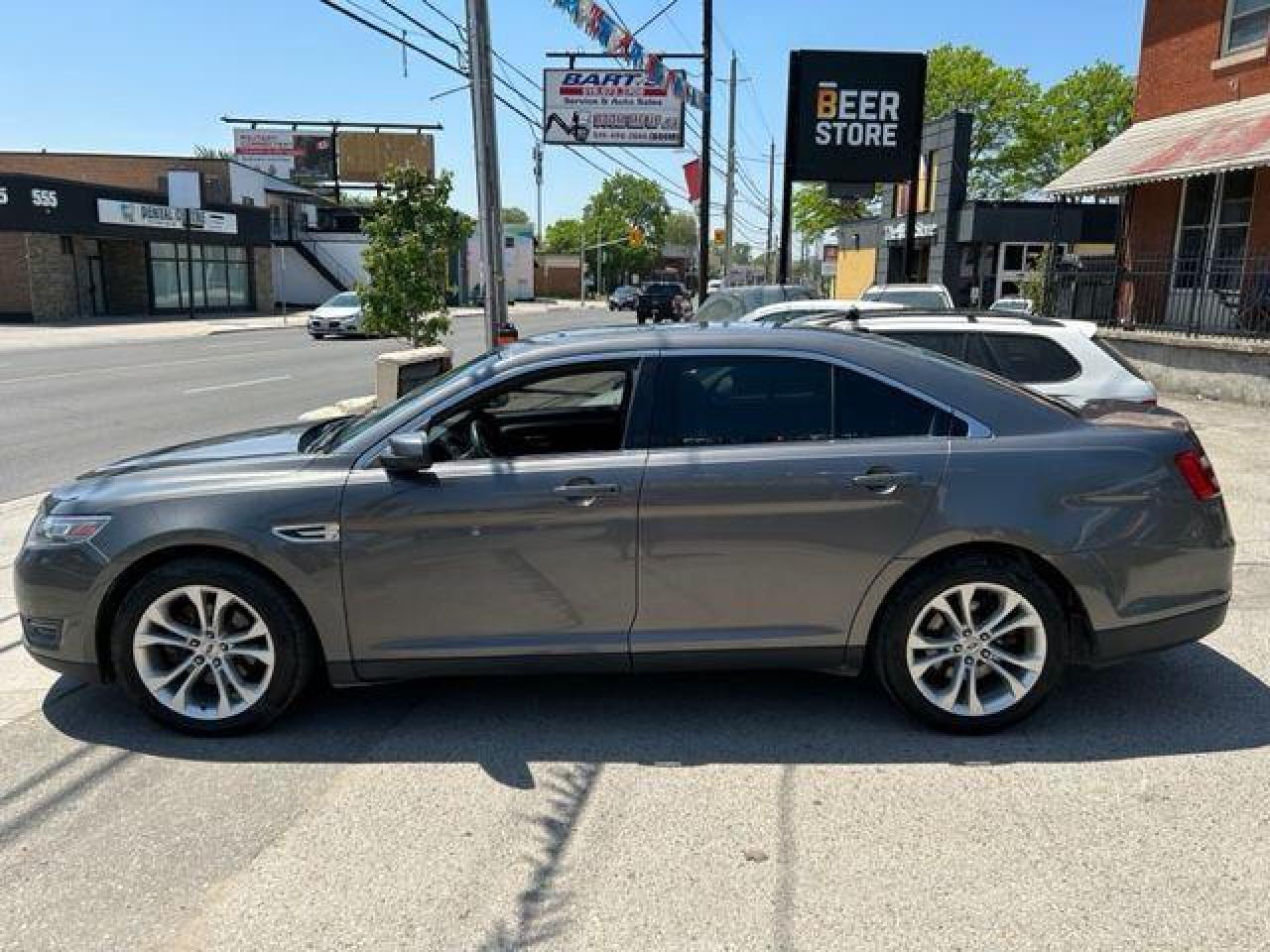 Used 2013 Ford Taurus SEL 4dr Sdn FWD for sale in London, ON
