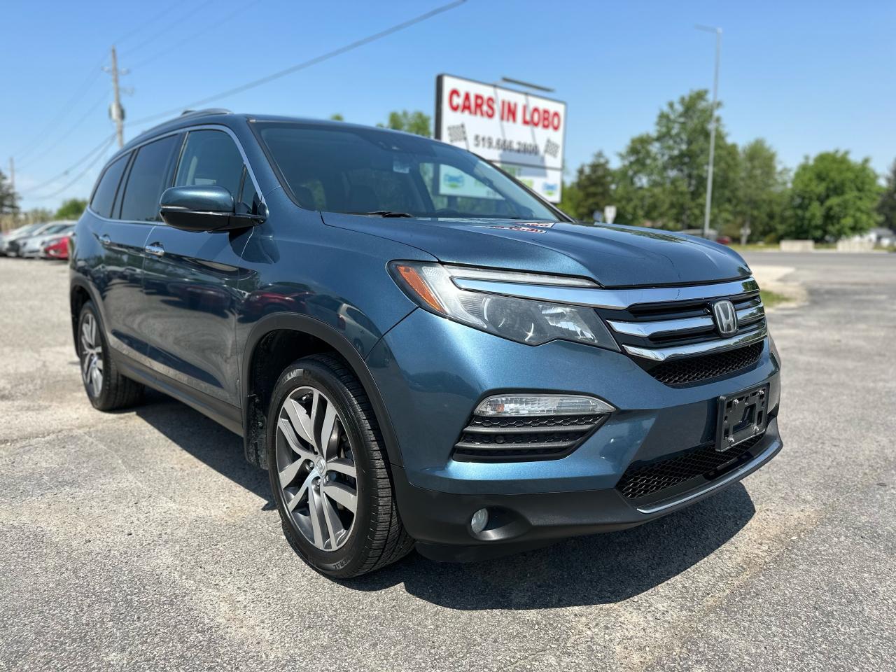Used 2017 Honda Pilot Touring AWD for sale in Komoka, ON