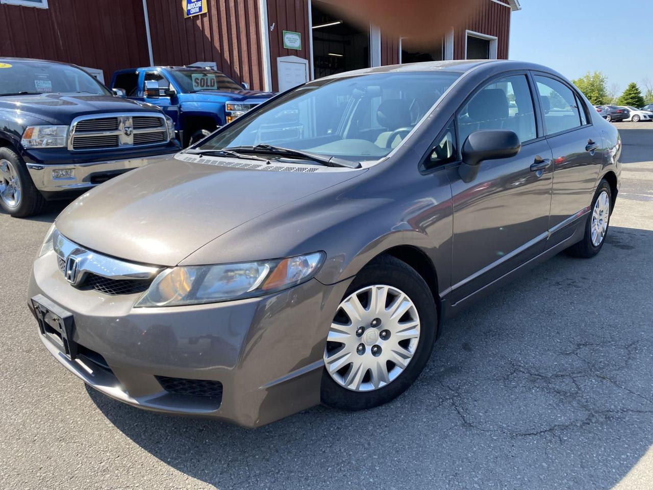 Used 2009 Honda Civic DX Sedan 5-Speed MT for sale in Dunnville, ON