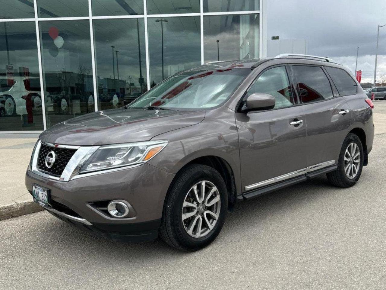 Used 2013 Nissan Pathfinder | Leather | Heated Seats | Low Mileage | Clean Title | for sale in Winnipeg, MB