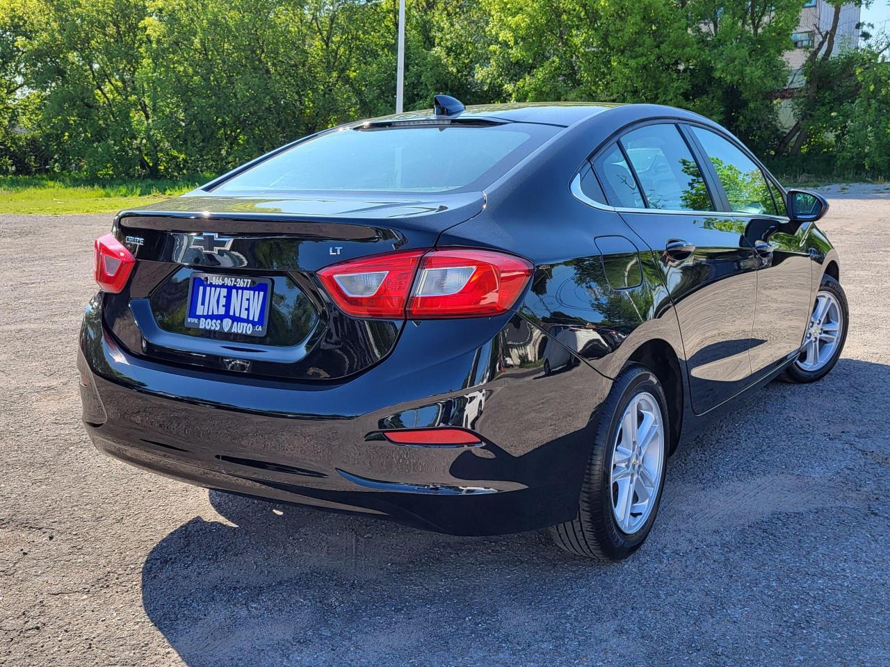 2018 Chevrolet Cruze LT Turbo Photo4