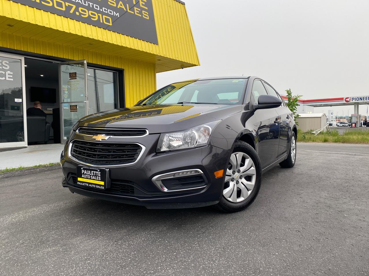 Used 2015 Chevrolet Cruze 1LT / Clean CarFax / Remote Start for sale in Kingston, ON