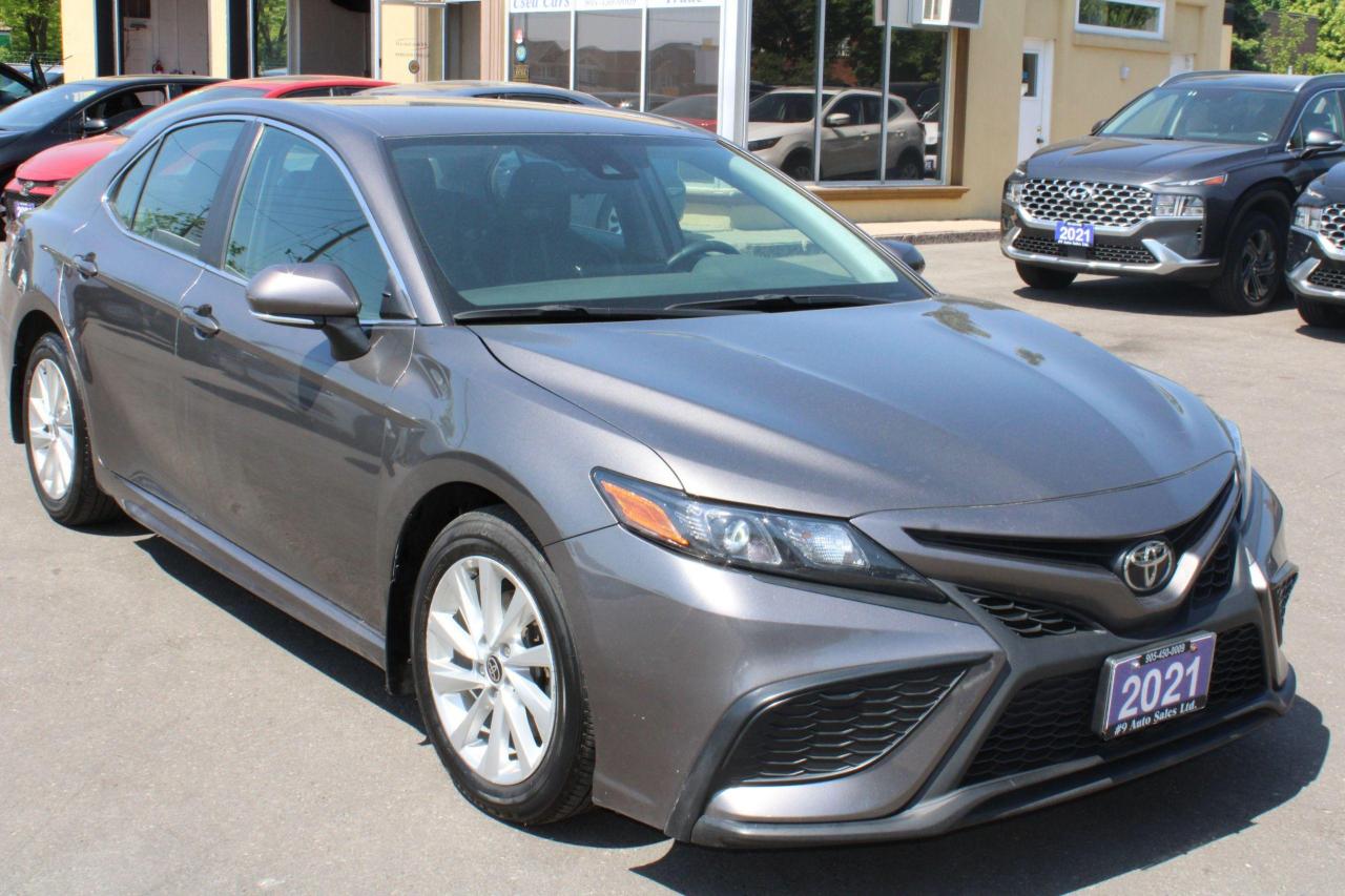 2021 Toyota Camry SE Auto
