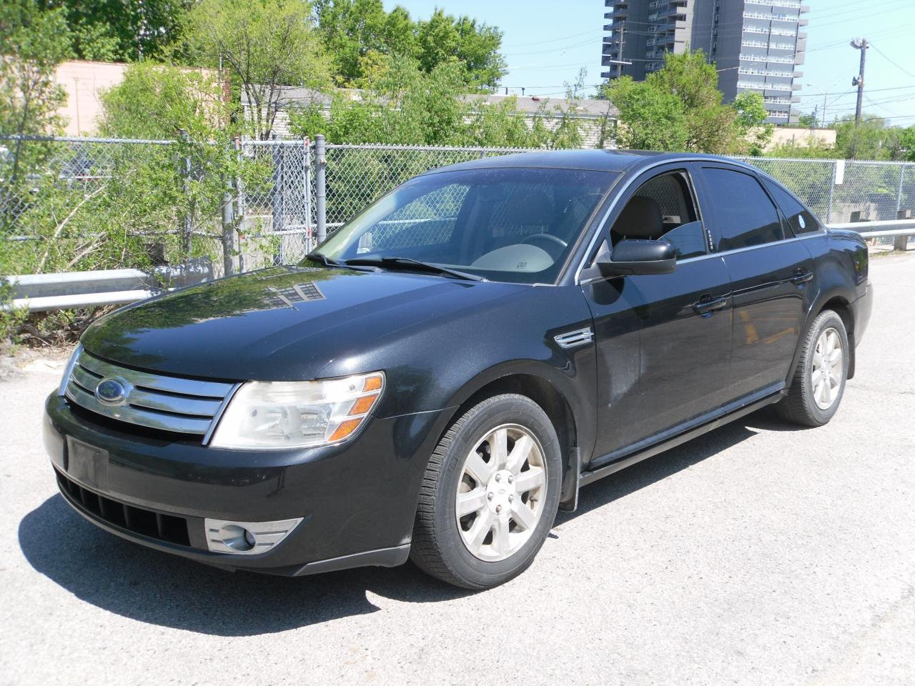 Used 2009 Ford Taurus SE for sale in Scarborough, ON