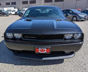 2011 Dodge Challenger SE, ONLY 68520 KMS - Photo #2