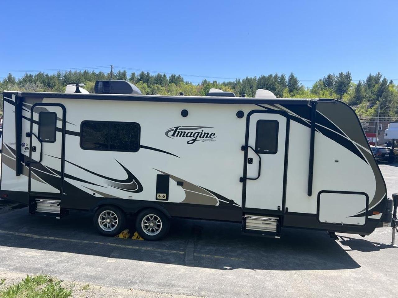 Used 2019 Travel Trailer GRAND DESIGN Imagine 2250RK for sale in Greater Sudbury, ON