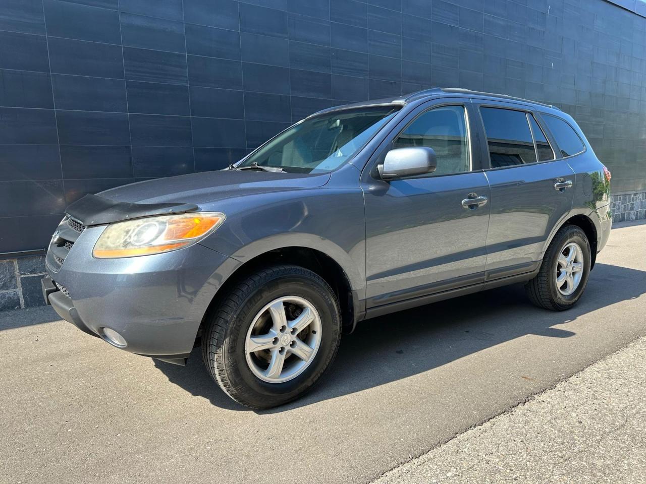 2009 Hyundai Santa Fe GLS Certified and Serviced