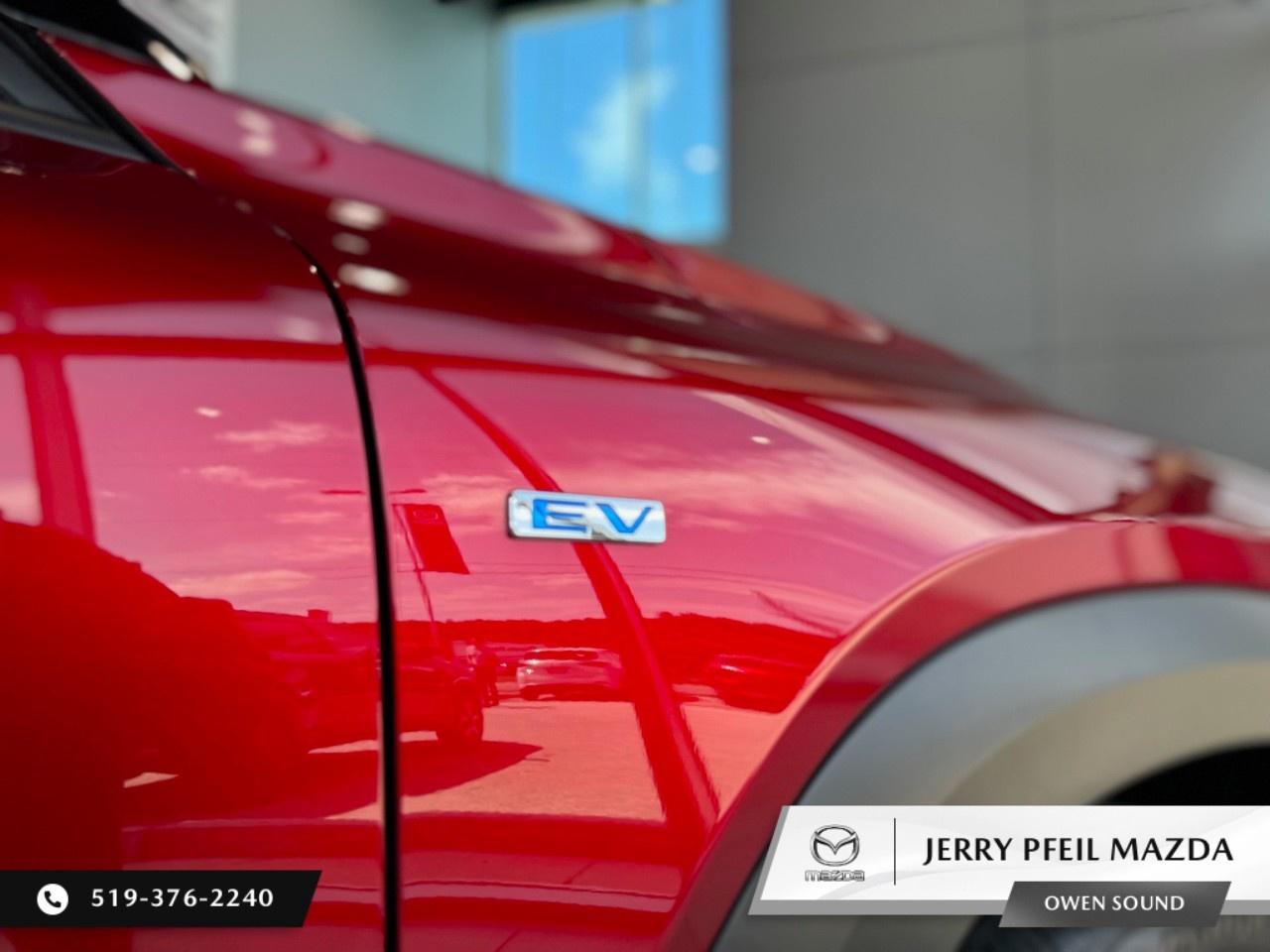 2023 Mazda MX-3 0 EV GT FWD Photo