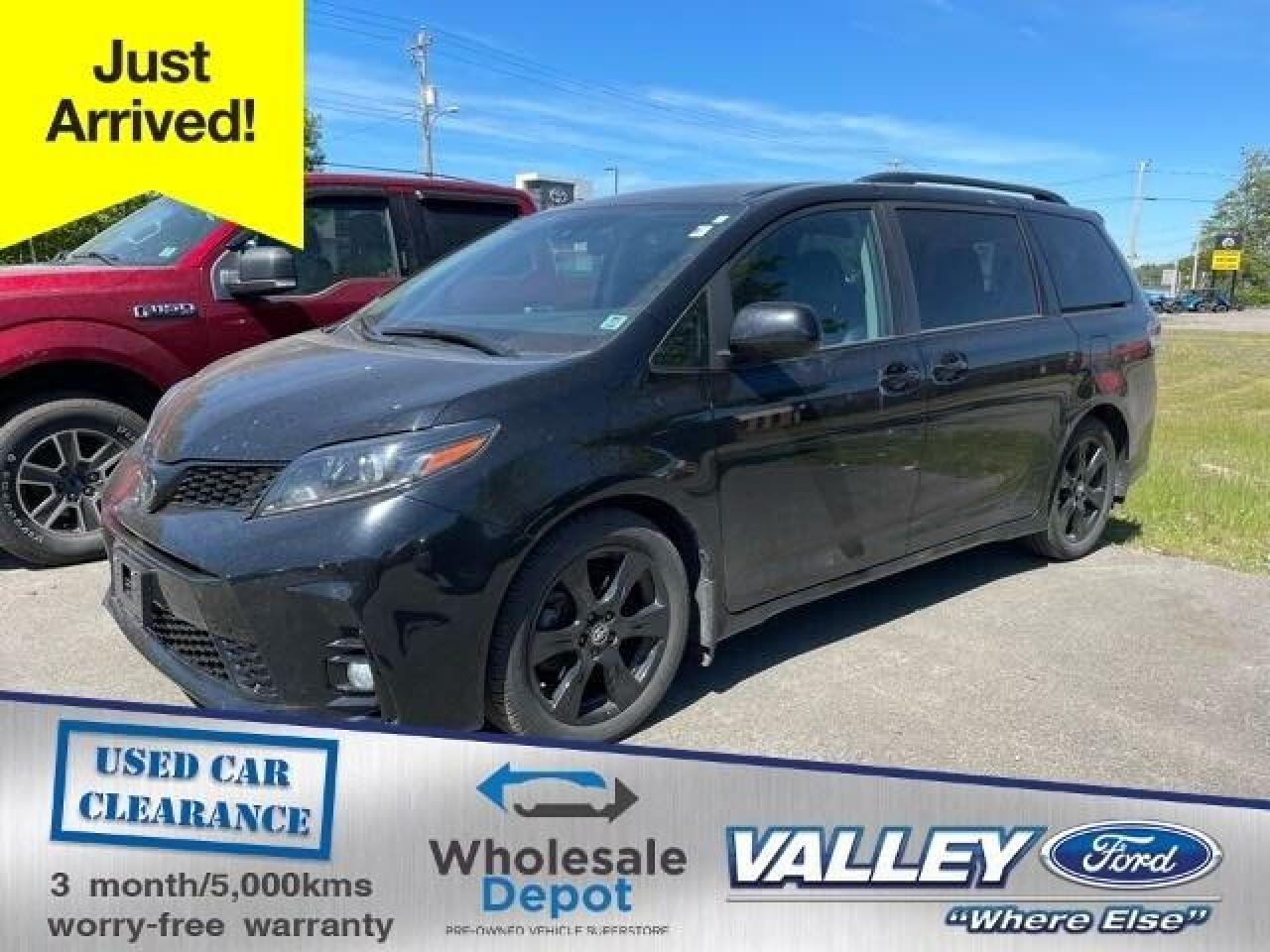 Used 2020 Toyota Sienna SE for sale in Kentville, NS