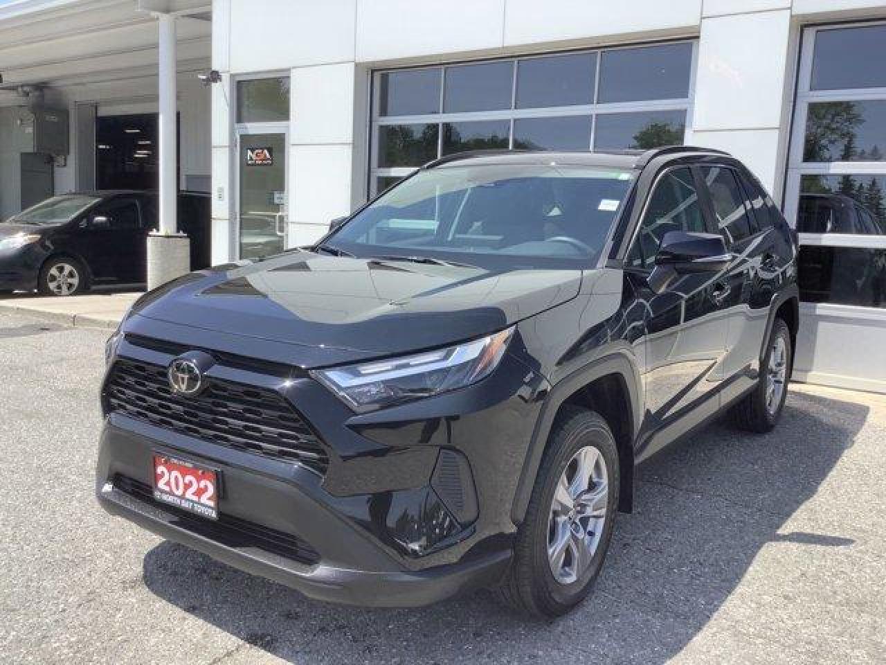 Used 2022 Toyota RAV4 XLE AWD for sale in North Bay, ON