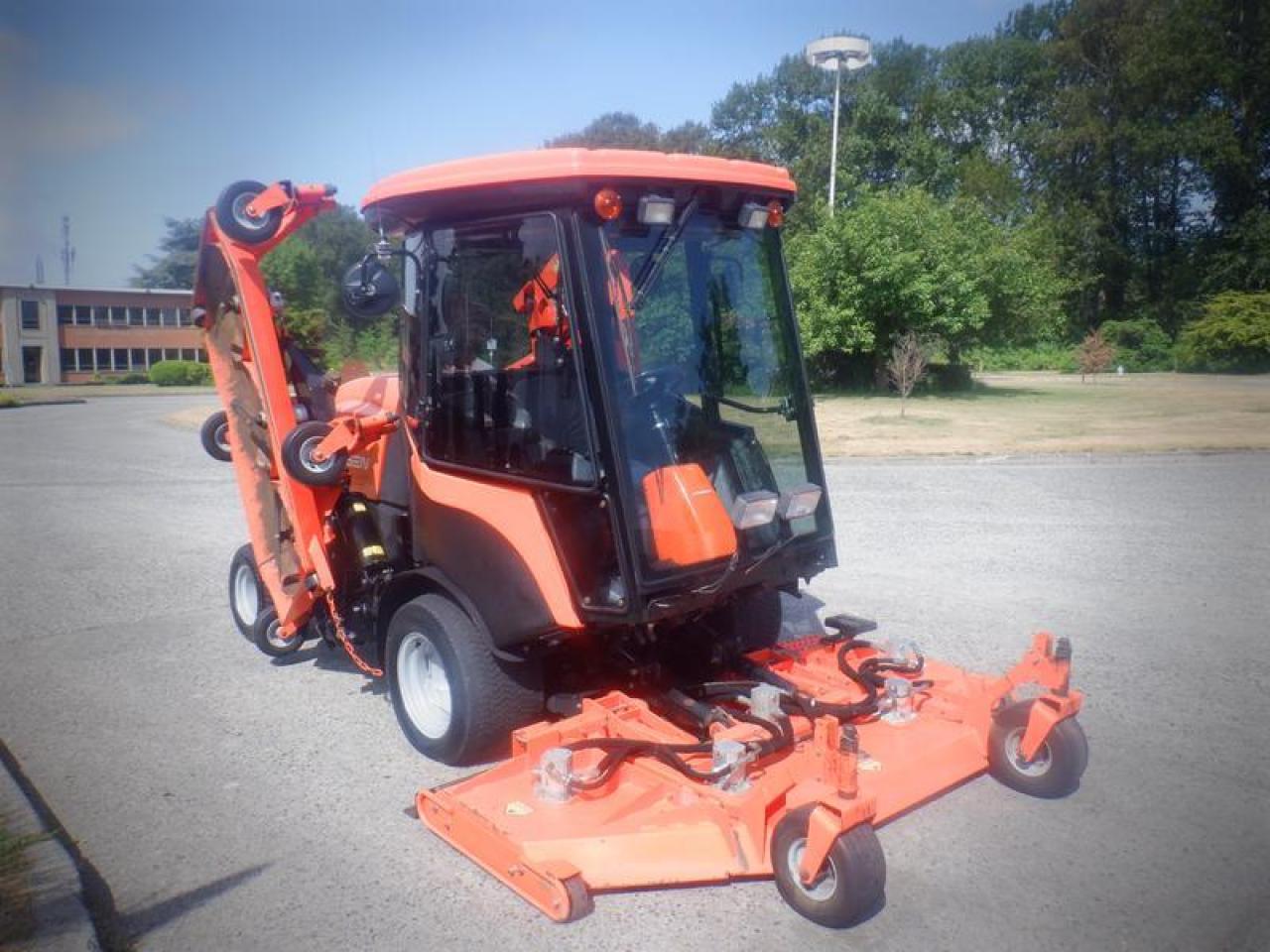 Used 2014 Jacobsen HR9016 4 Wheel Drive Diesel Lawn Mower for sale in Burnaby, BC