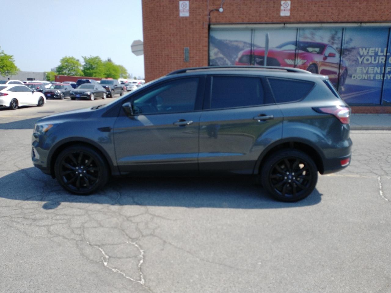 Used 2017 Ford Escape SE for sale in Mississauga, ON