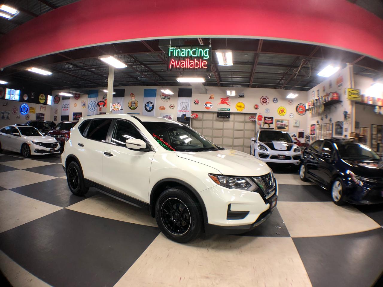 Used 2018 Nissan Rogue S  AUTO APPLE/CRPLAY H/SEATS BLIND SPOT CAMERA for sale in North York, ON