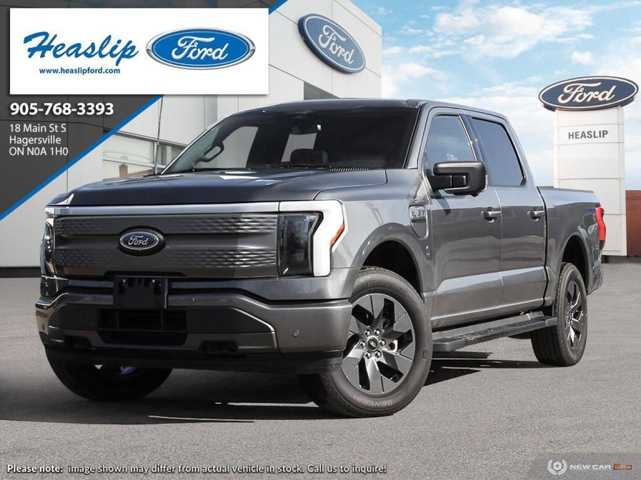 2023 Ford F-150 Lightning XLT Photo0
