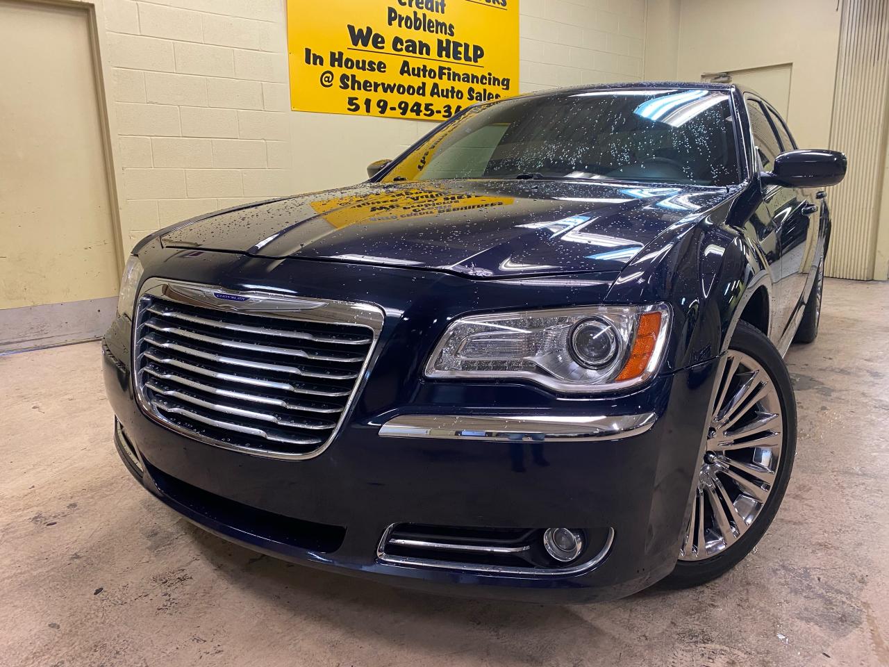 2012 Chrysler 300 Touring 