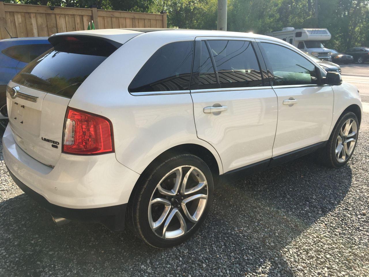 2014 Ford Edge 4dr Limited AWD - Photo #4