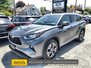Used 2022 Toyota Highlander XLE 8 PASS LEATHER ROOF  HEATED STEERING WHEEL  DR for sale in Ottawa, ON
