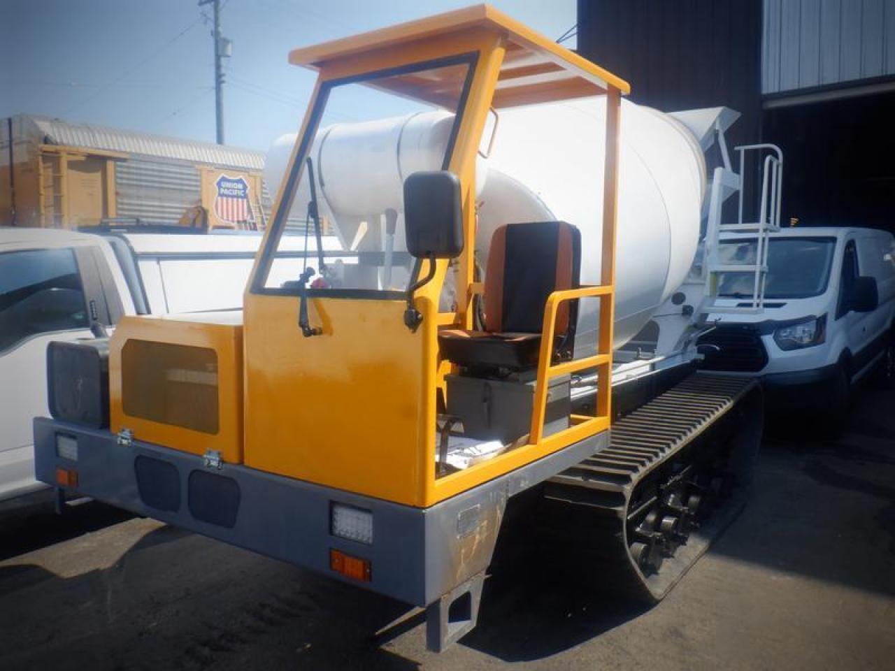 Used 2022 Agitator Truck Concrete  Mixer Water Pump for sale in Burnaby, BC