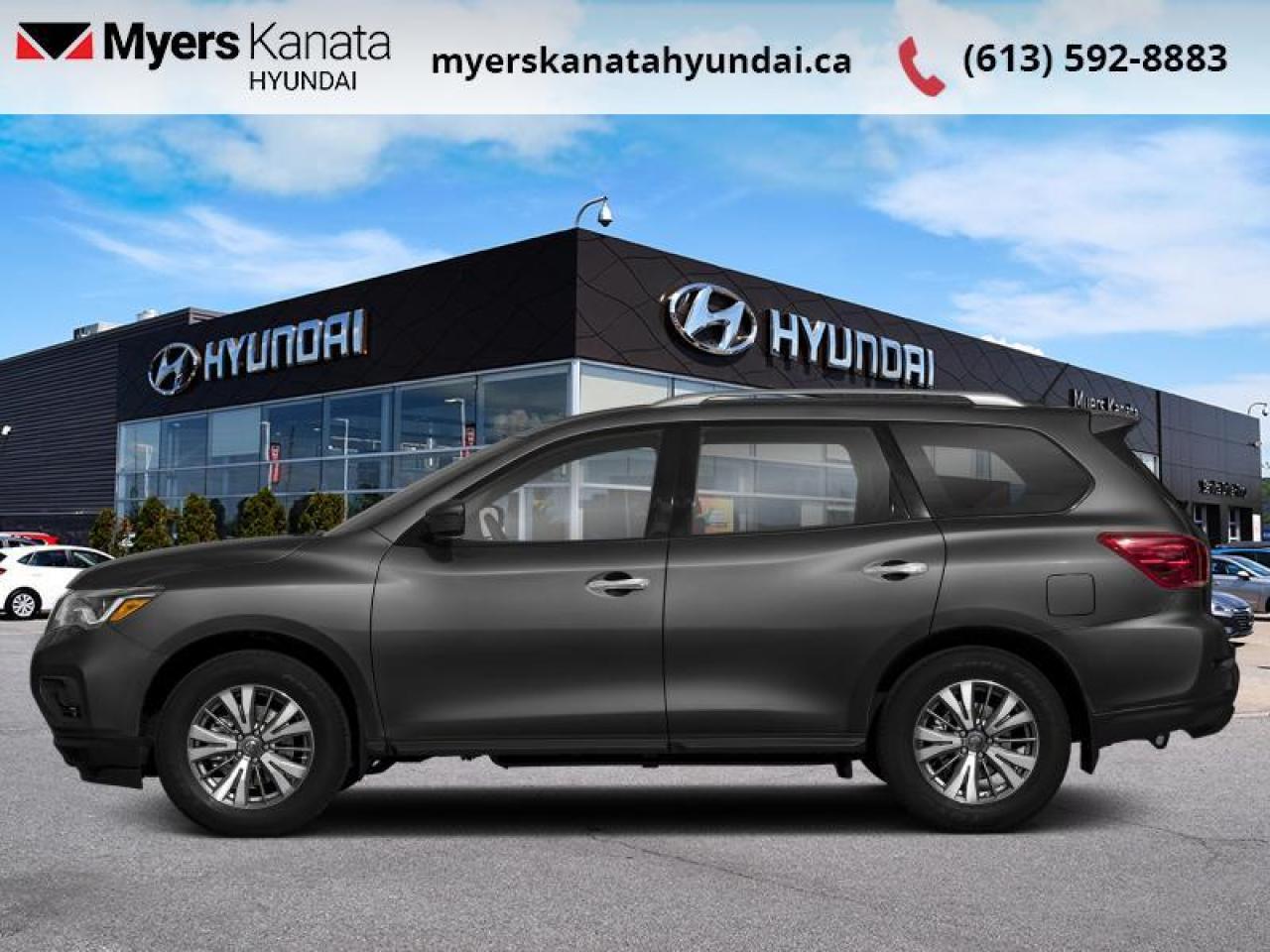 Used 2018 Nissan Pathfinder Midnight Edition  - $251 B/W for sale in Kanata, ON