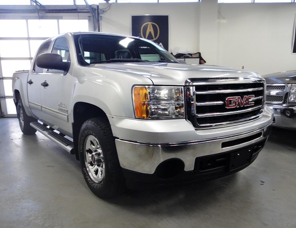 Used 2012 GMC Sierra 1500 NO ACCIDENT,CREW CAB,4X4,WELL MAINTAIN for sale in North York, ON