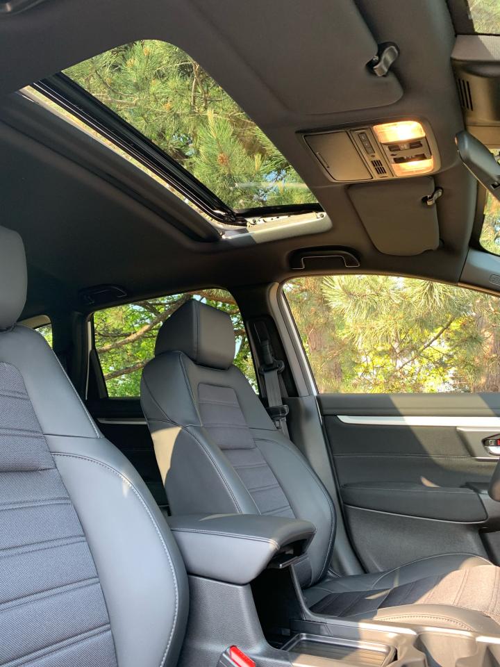 2022 Honda CR-V SPORT-ONLY 20,238KMS!! 1 LOCAL OWNER! NO CLAIMS!! Photo4