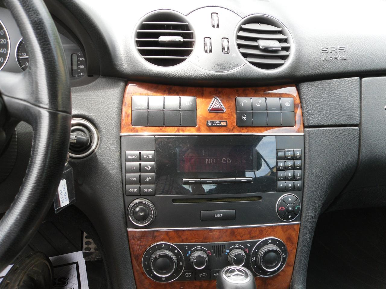 2006 Mercedes-Benz CLK Premium - Photo #11