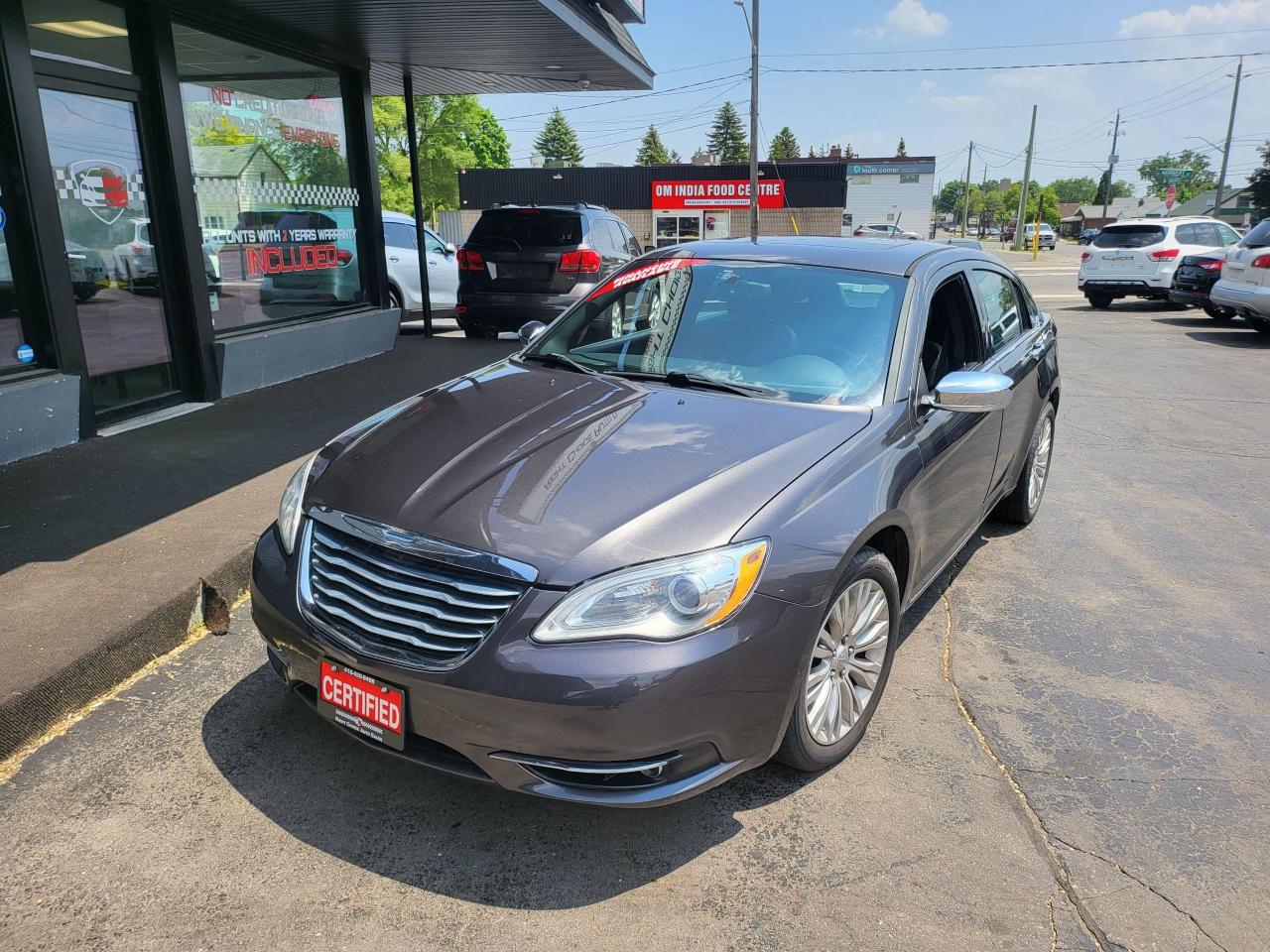 Used 2014 Chrysler 200 4dr Sdn Limited for sale in Brantford, ON