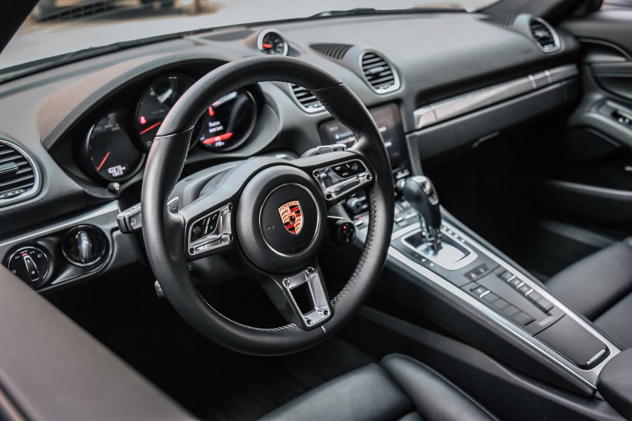 2018 Porsche 718 Cayman Coupe - Photo #7