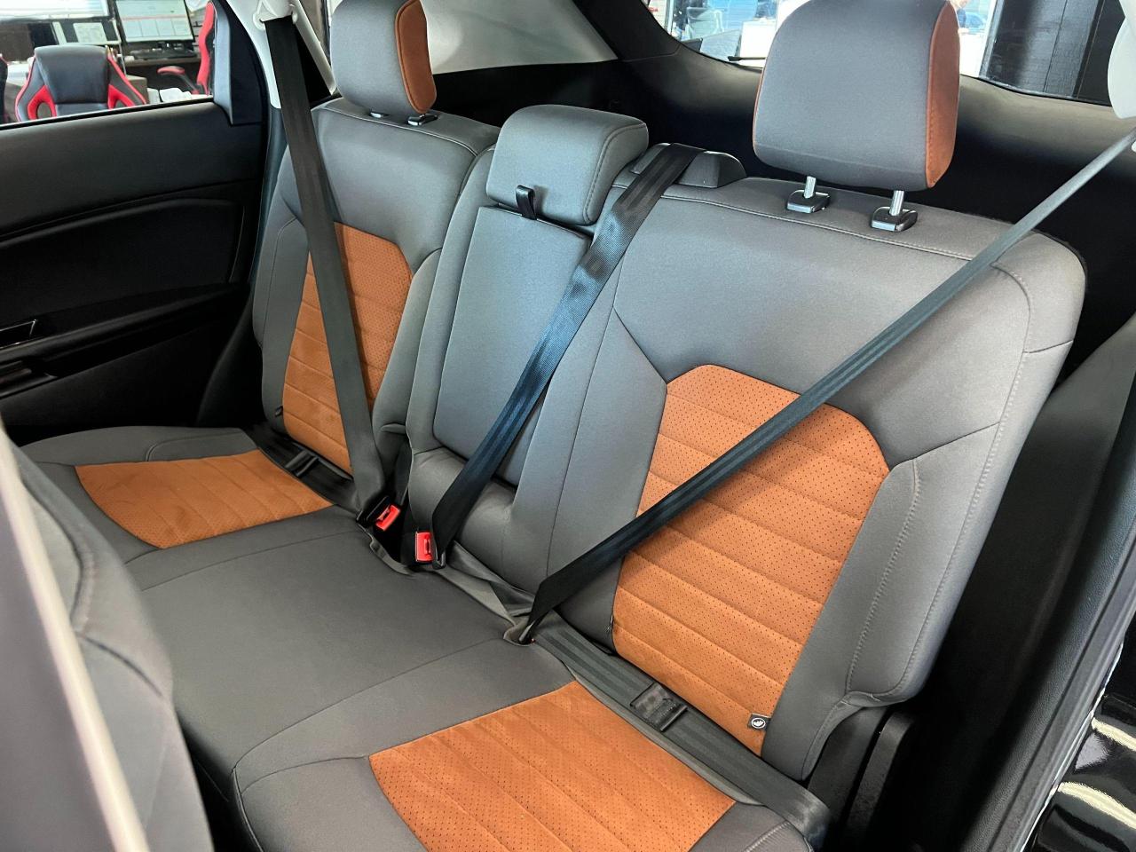 2018 Ford Edge SEL+PanoRoof+New Tires & Brakes+GPS++CLEAN CARFAX Photo64
