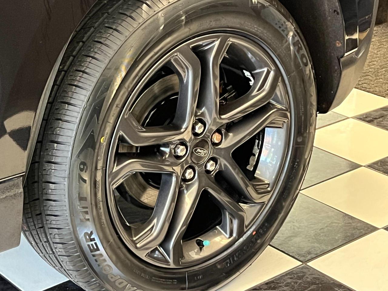 2018 Ford Edge SEL+PanoRoof+New Tires & Brakes+GPS++CLEAN CARFAX - Photo #33