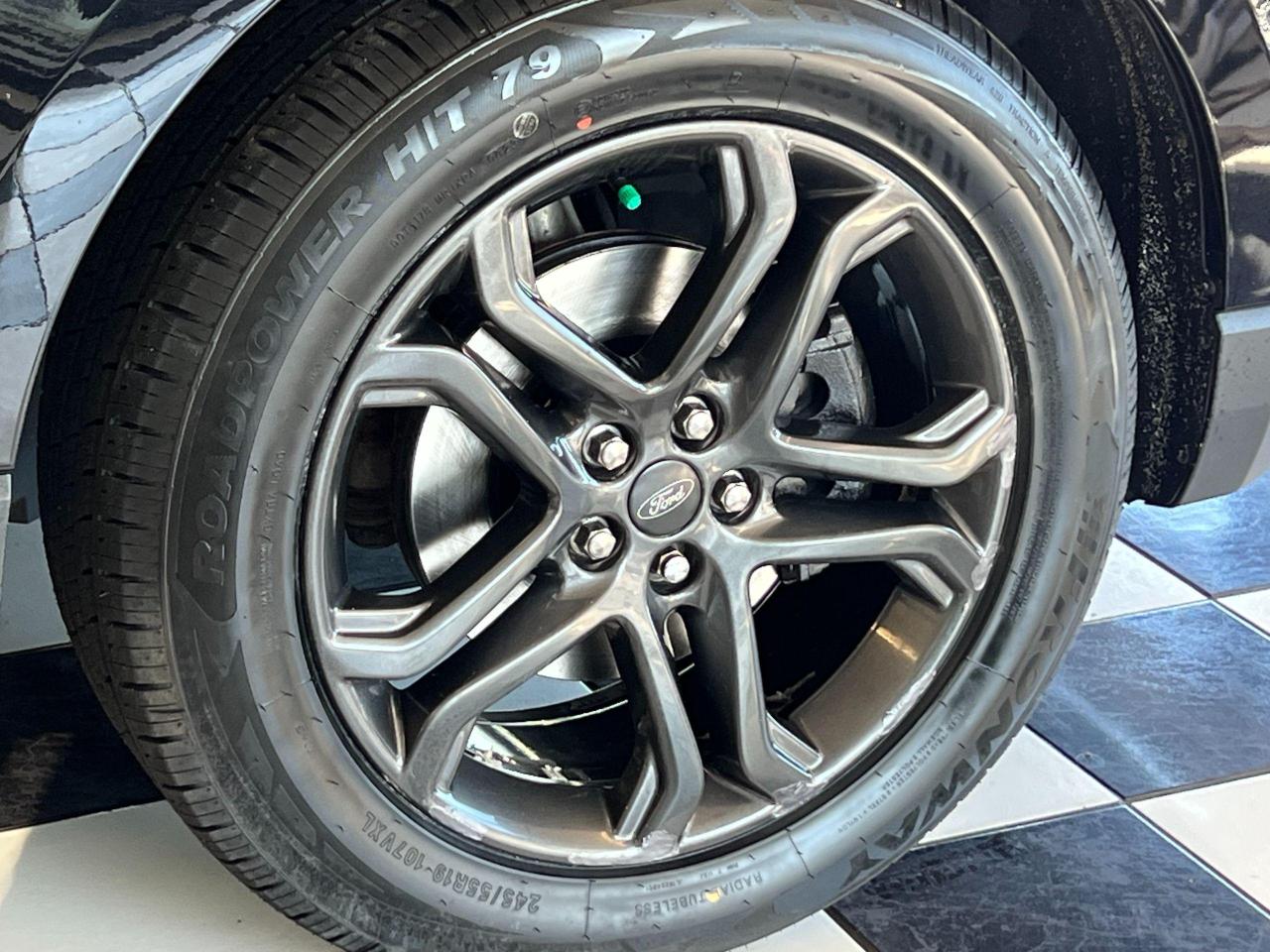 2018 Ford Edge SEL+PanoRoof+New Tires & Brakes+GPS++CLEAN CARFAX Photo78