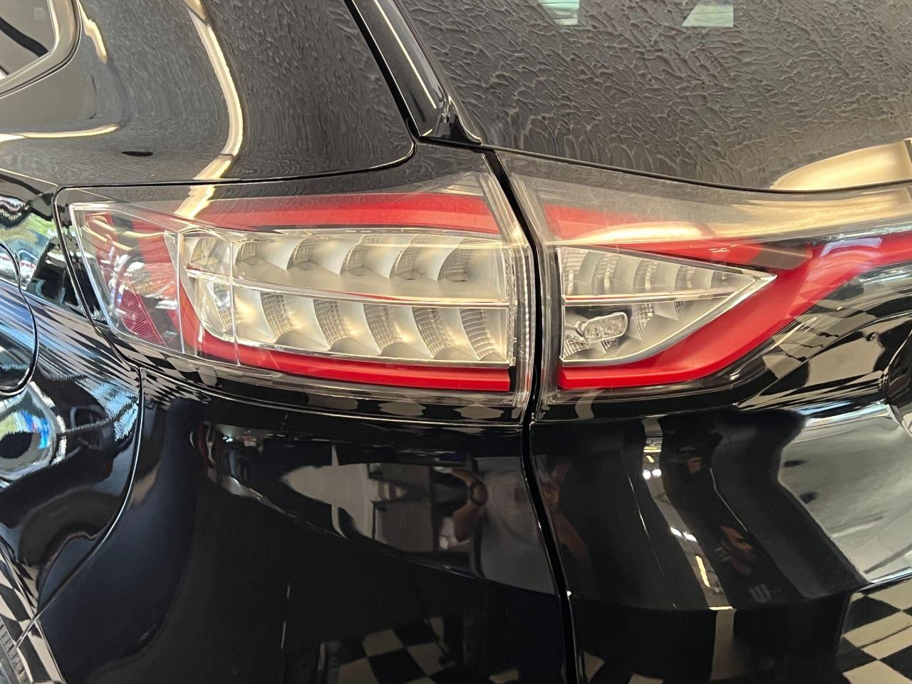 2018 Ford Edge SEL+PanoRoof+New Tires & Brakes+GPS++CLEAN CARFAX - Photo #38