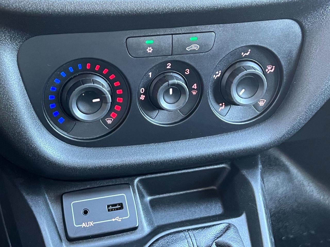 2017 RAM ProMaster ST+New Tires+A/C+AUX & USB Input - Photo #22