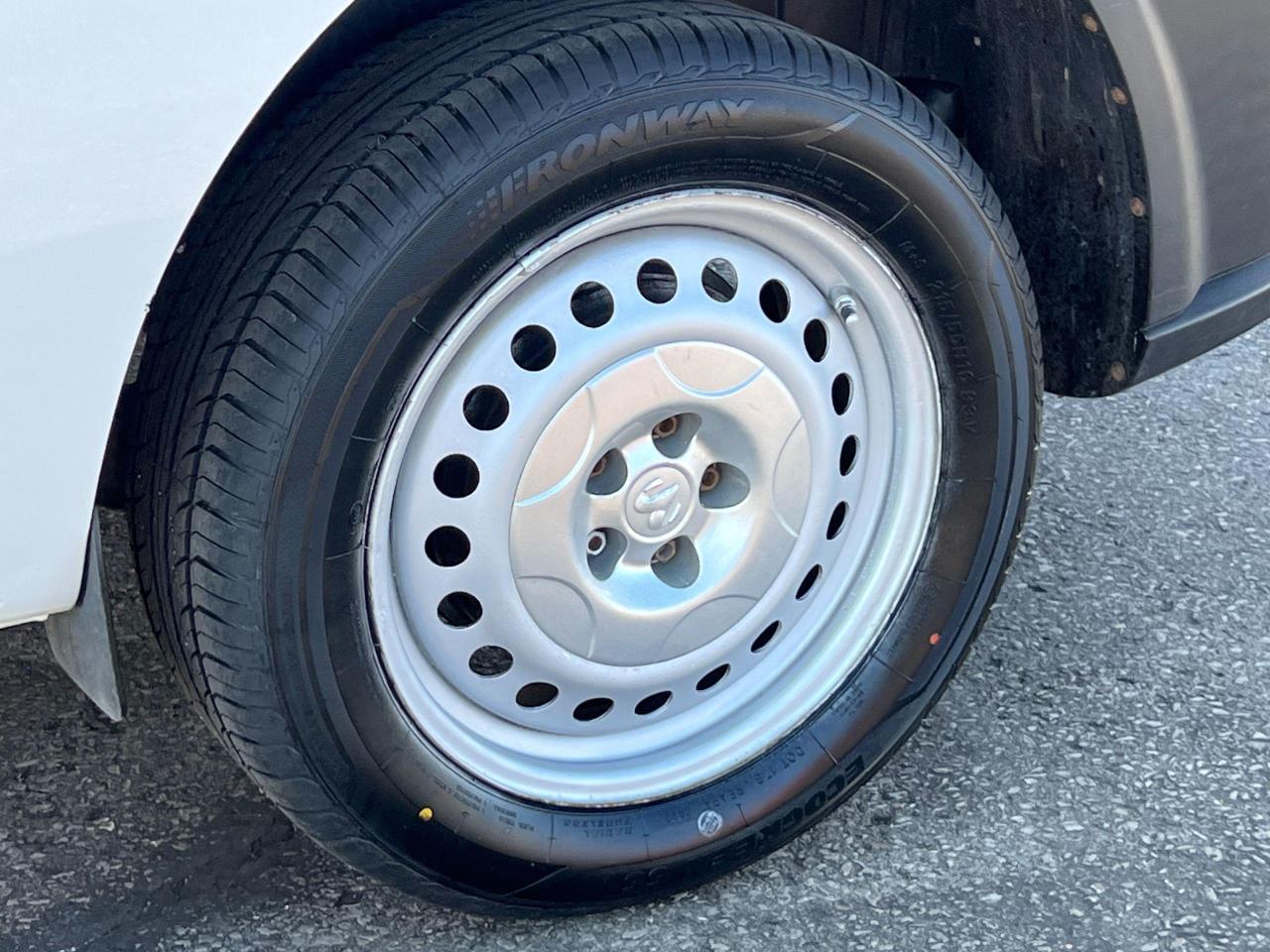 2017 RAM ProMaster ST+New Tires+A/C+AUX & USB Input - Photo #37