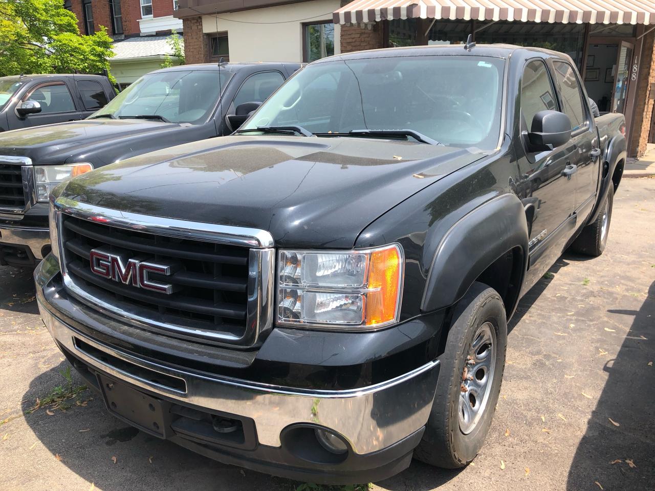 2009 GMC Sierra 1500 CREW!