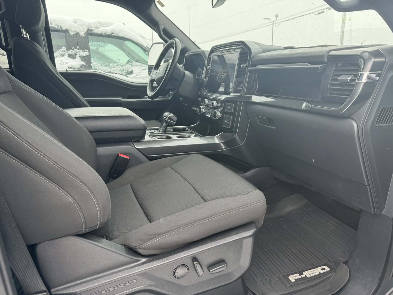 2023 Ford F-150 XLT Photo2