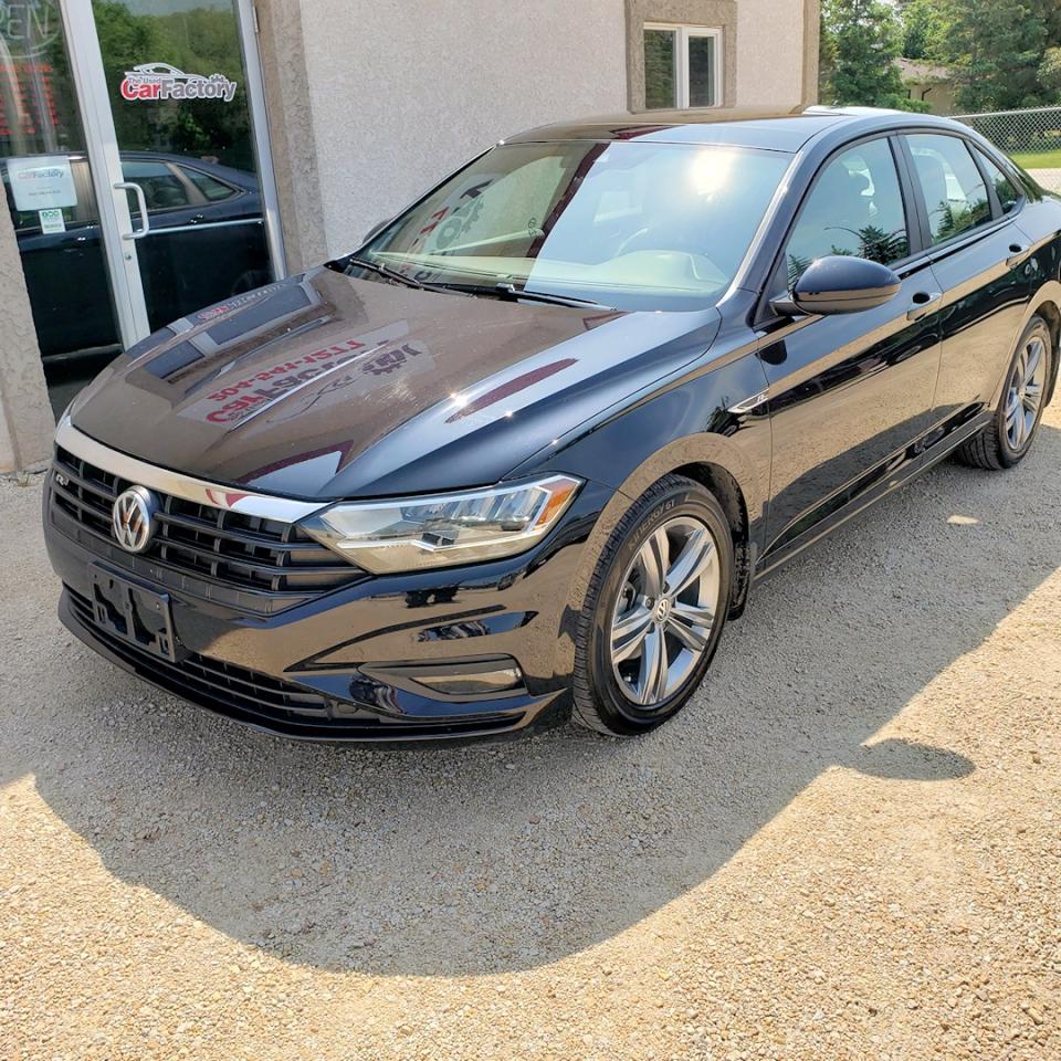 2019 Volkswagen Jetta R-Line | Sunroof | Heated Leather - Photo #4