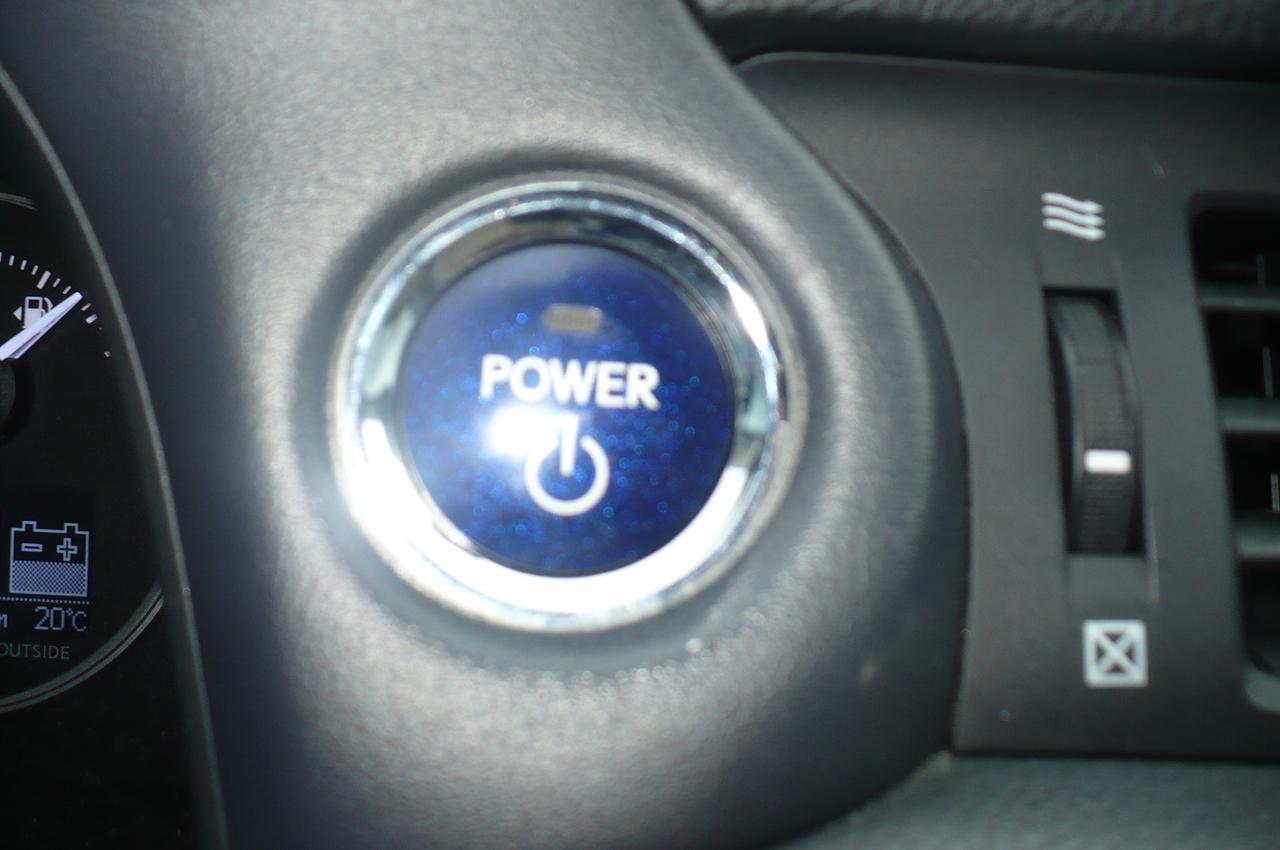 2011 Lexus CT 200h FWD 4dr Hybrid Photo