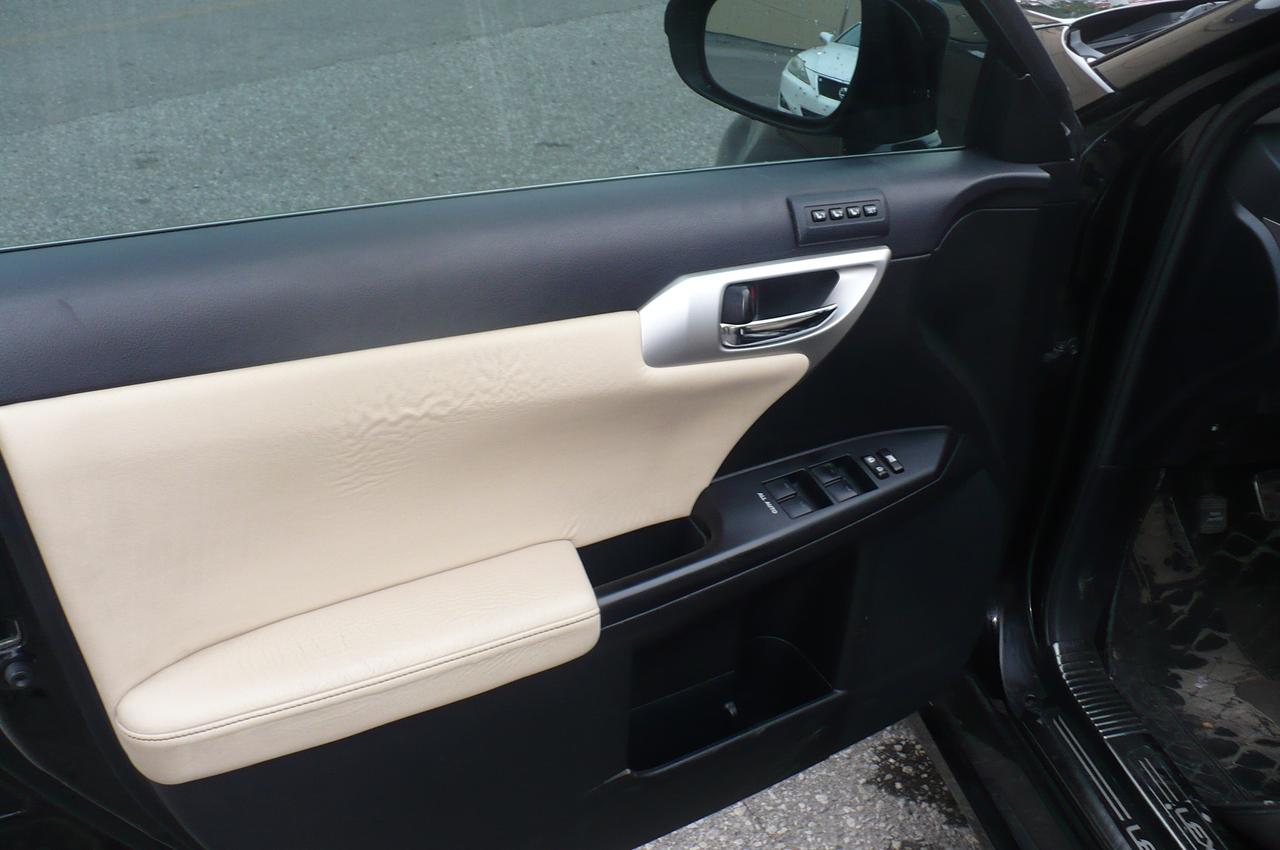 2011 Lexus CT 200h FWD 4dr Hybrid Photo