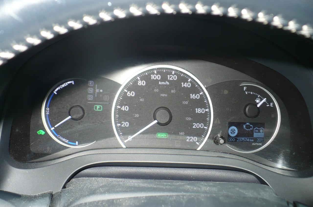 2011 Lexus CT 200h FWD 4dr Hybrid Photo