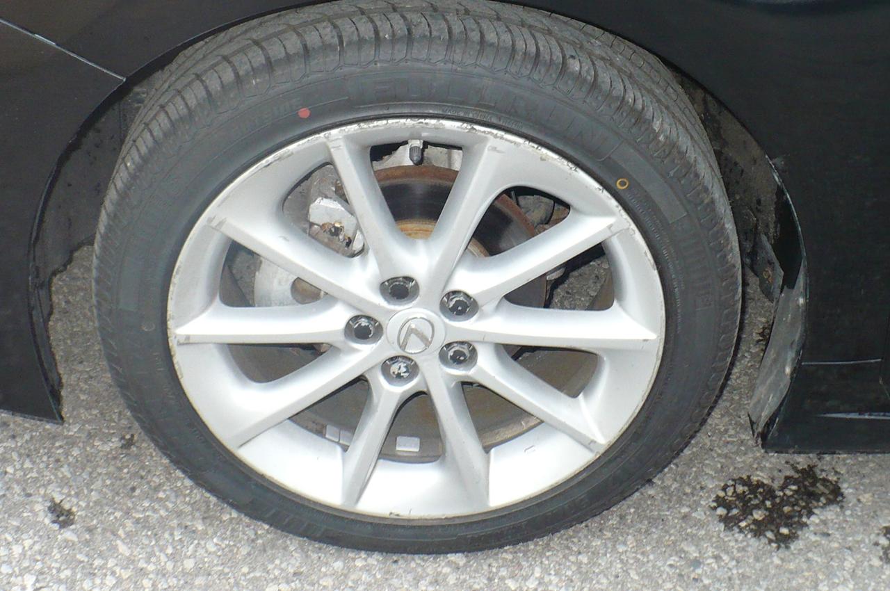 2011 Lexus CT 200h FWD 4dr Hybrid Photo