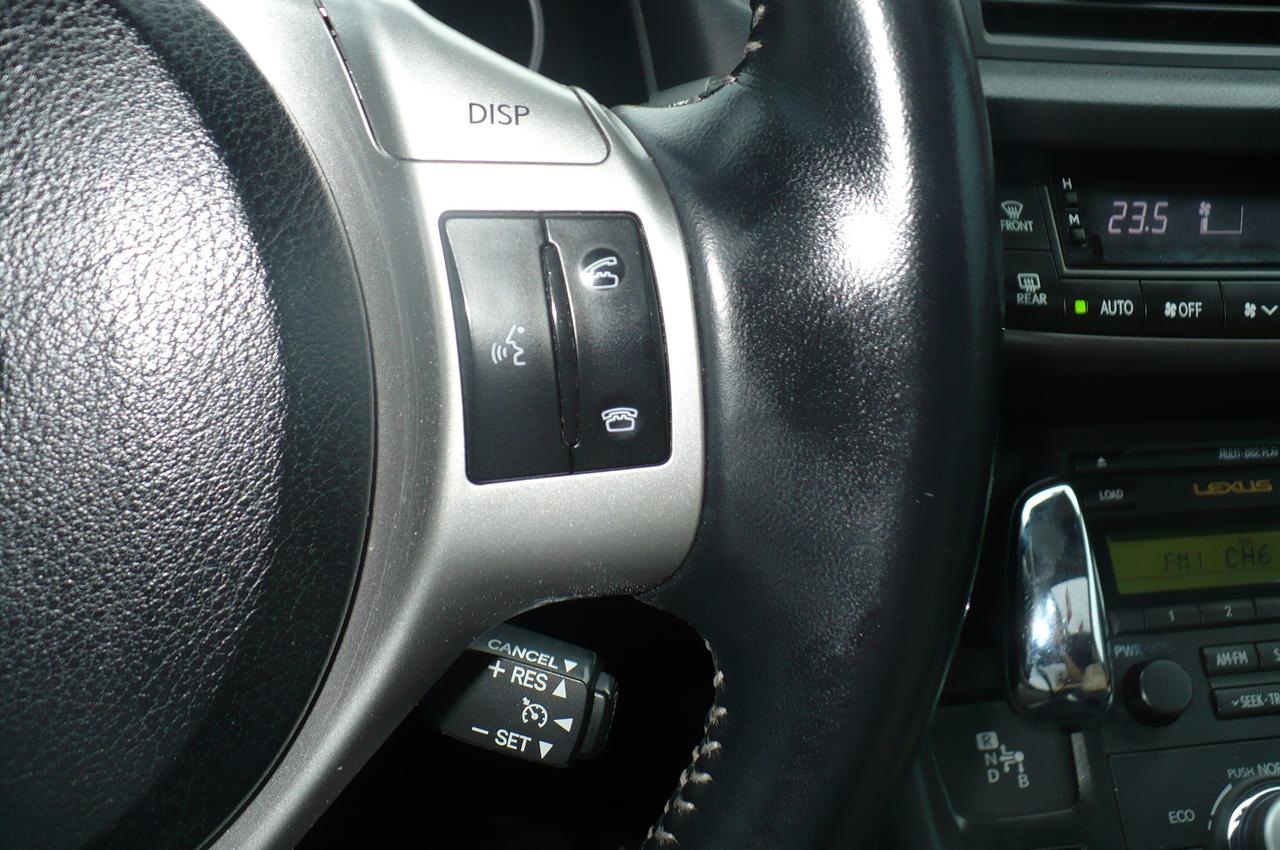 2011 Lexus CT 200h FWD 4dr Hybrid Photo
