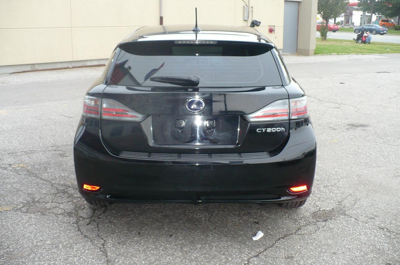 2011 Lexus CT 200h FWD 4dr Hybrid Photo
