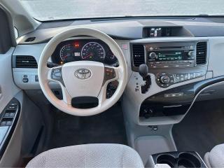 2014 Toyota Sienna 5DR LE 8-PASS FWD - Photo #5