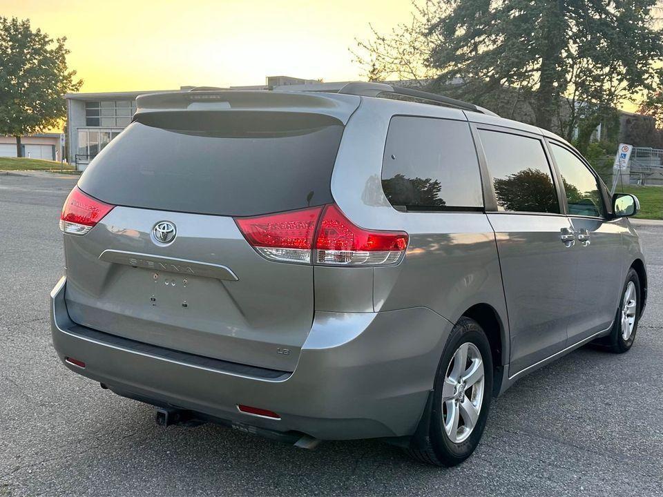 2014 Toyota Sienna 5DR LE 8-PASS FWD - Photo #10