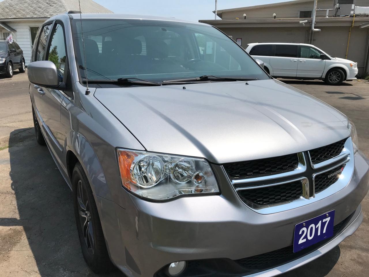 Used 2017 Dodge Grand Caravan sxt prem plus for sale in Fort Erie, ON
