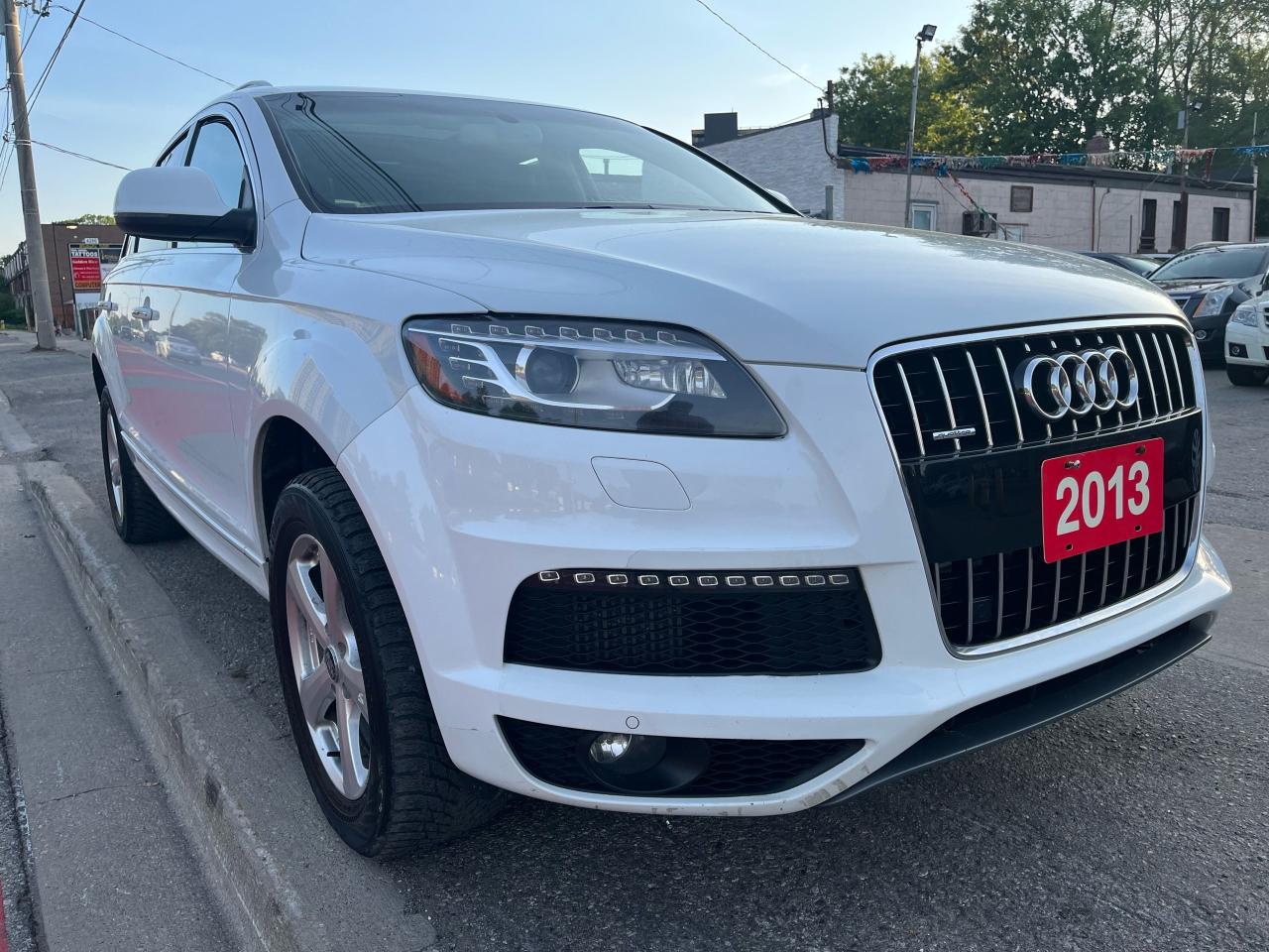 Used 2013 Audi Q7 EXTRA CLEAN-NAVI-PANORAMA ROOF-ALLOYS for sale in Scarborough, ON
