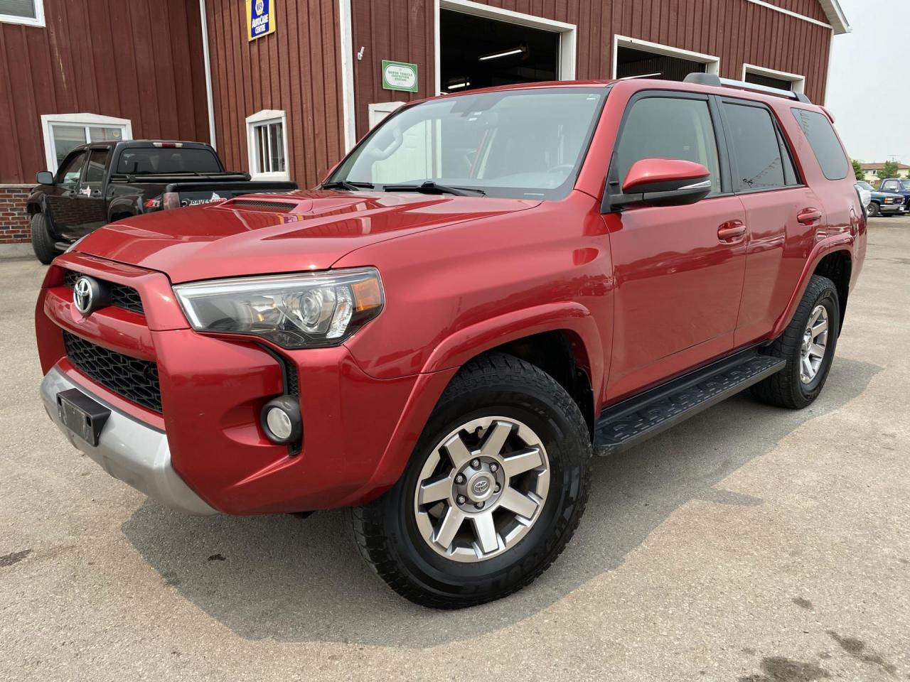 Used 2015 Toyota 4Runner SR5 4WD for sale in Dunnville, ON