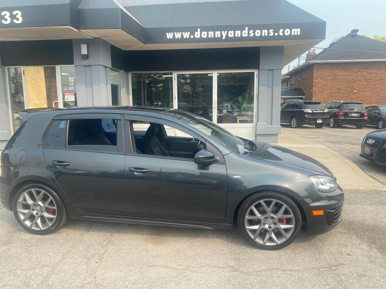 2013 Volkswagen Golf wolfsburg edition